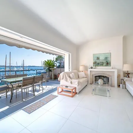 Appartement Ref 774 - Old Port - Sea View Partment For Rent
