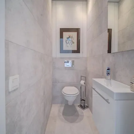 Ref 774 - Old Port - Sea View Partment For Rent Cannes
